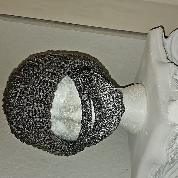 Columbia Other - Bearded beanie